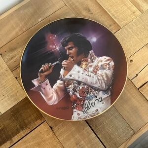 The Bradford Exchange Elvis Portrait Plate - White, Gold and Purple